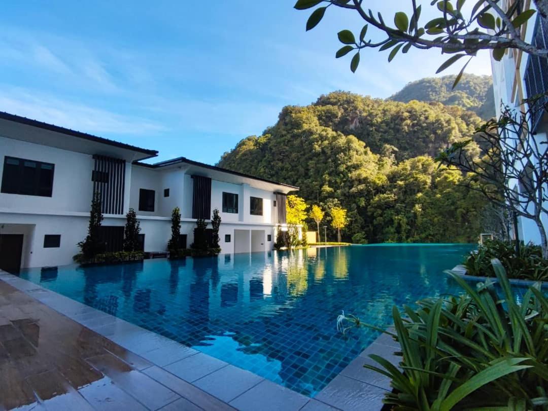 Apartment Hotspring 2 1910 With Theme Park View And Netflix 6 Pax